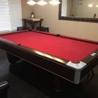 Brunswick 8.5 Pro Pool Table